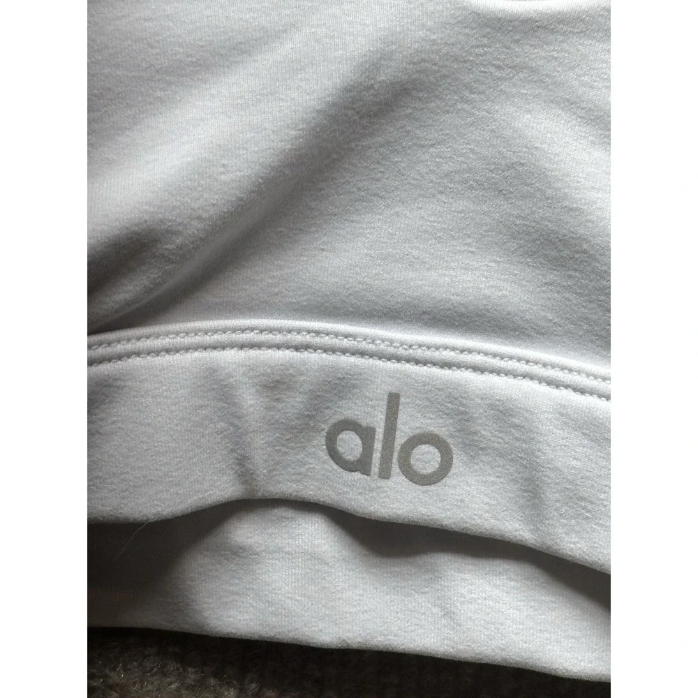 Alo Yoga Peak Bra Asymmetrical Cutout Sports Bra White The Madison Medium EUC